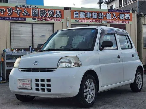 Daihatsu Esse