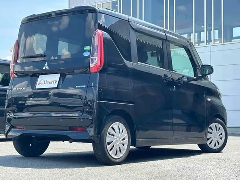 Mitsubishi eK Space