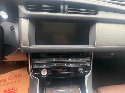 Jaguar XFL