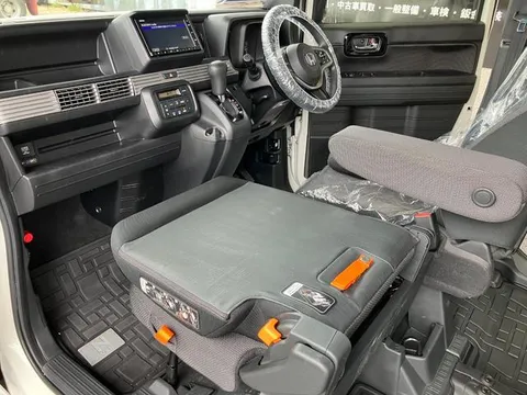 Honda N-VAN Plus Style