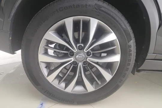 Gac GS8