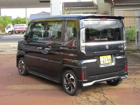 Suzuki Spacia Custom