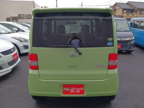 Daihatsu Move Conte