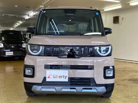 Mitsubishi Delica Mini