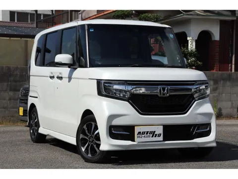 Honda N-BOX Custom
