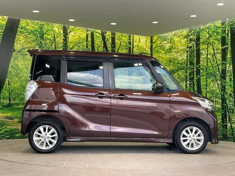 Nissan Dayz Roox