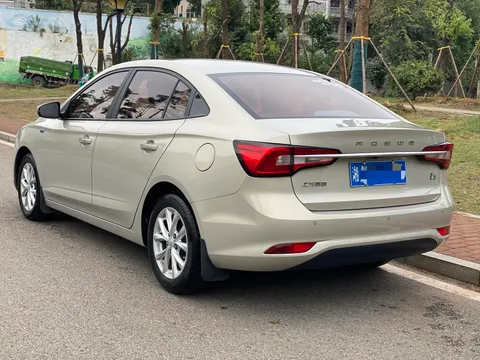 Roewe i5