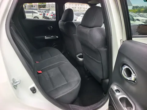 Infiniti ESQ