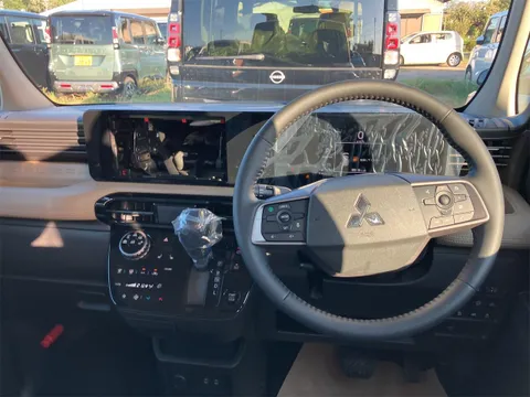Mitsubishi Delica Mini