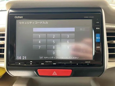 Honda N-BOX Slash