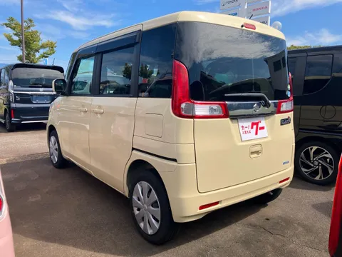 Suzuki Spacia