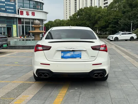 Maserati Ghibli
