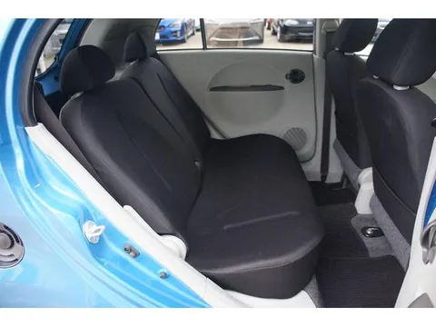 Mitsubishi I