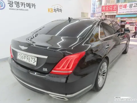 Genesis G90 (EQ900)