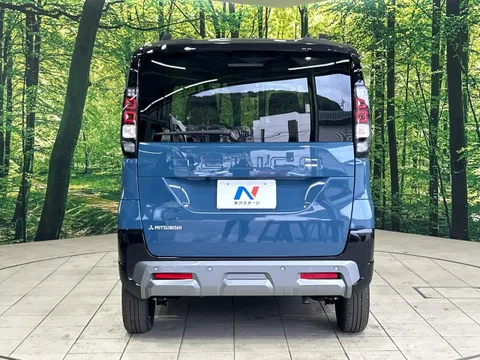 Mitsubishi Delica Mini