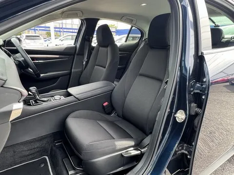 Mazda MAZDA3 Sedan