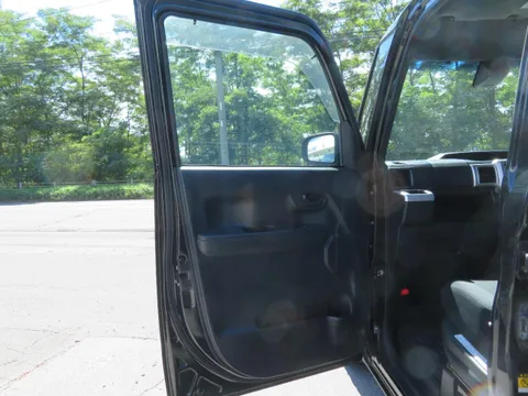 Toyota Pixis Mega