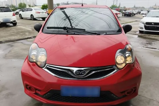 BYD F0