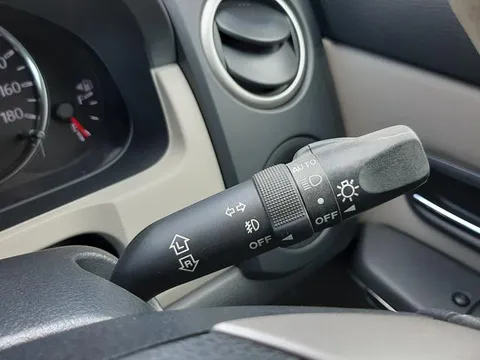 Mazda Verisa
