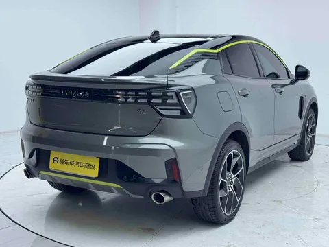 Lynk & Co 05