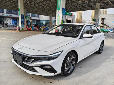 Hyundai Elantra (Avante)