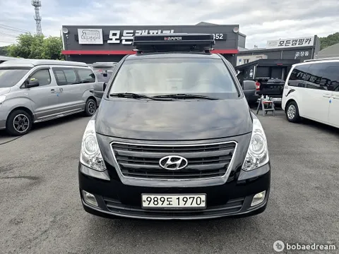 Hyundai Grand Starex