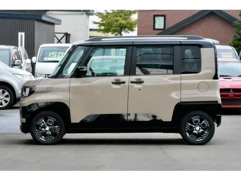 Mitsubishi Delica Mini