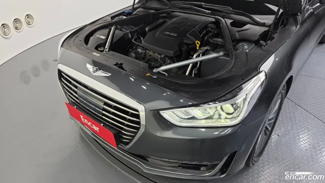 Genesis G90 (EQ900)