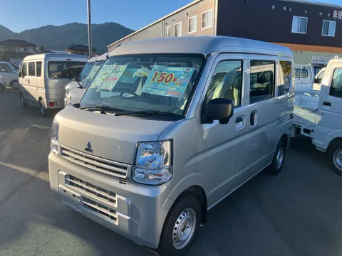 Mitsubishi Minicab Van