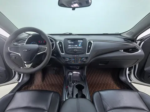 Chevrolet Malibu XL