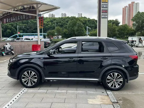 Roewe RX5