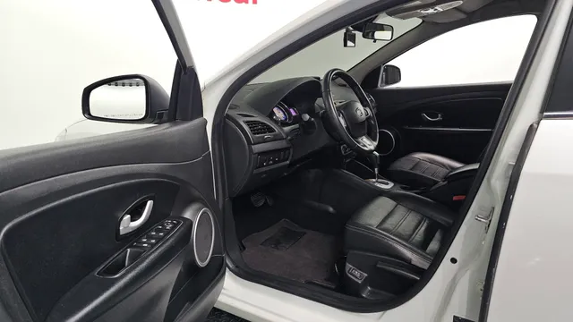 Renault SM3