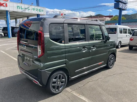 Suzuki Spacia Gear
