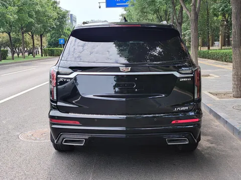 Cadillac XT6