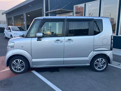 Honda N-BOX Plus