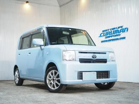 Toyota Pixis Space