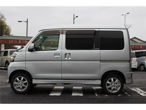 Daihatsu Atrai Wagon