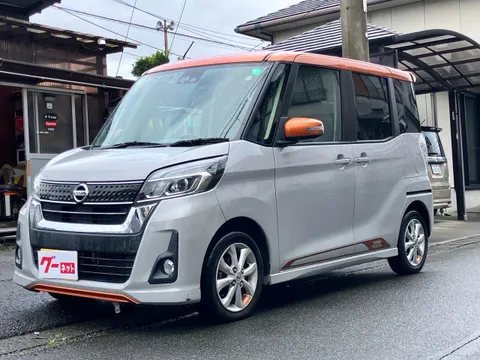 Nissan Dayz Roox