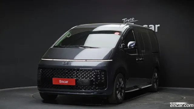 Hyundai Staria