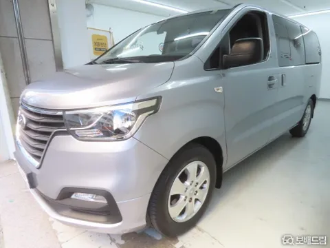 Hyundai Grand Starex