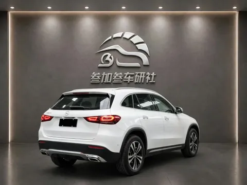 Mercedes-Benz Mercedes-Benz GLA
