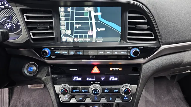 Hyundai Elantra (Avante)