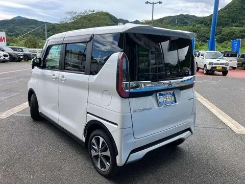 Mitsubishi eK X Space