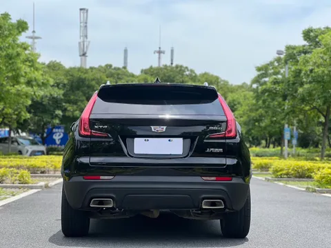 Cadillac XT4