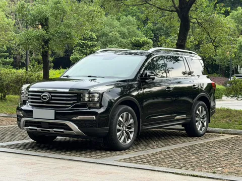 Gac GS8