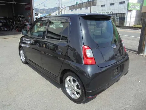 Daihatsu Esse