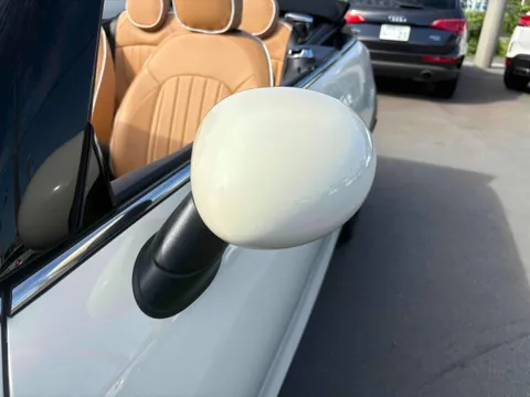 MINI Cooper Convertible