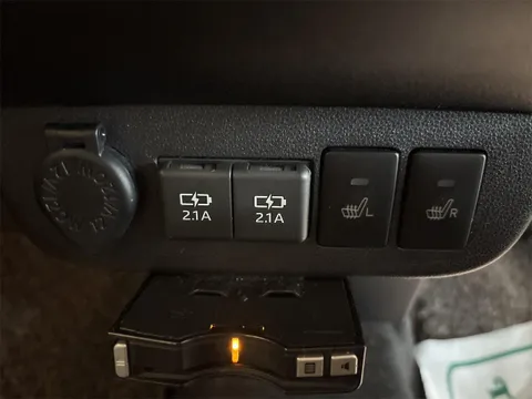 Daihatsu Mira Tocot