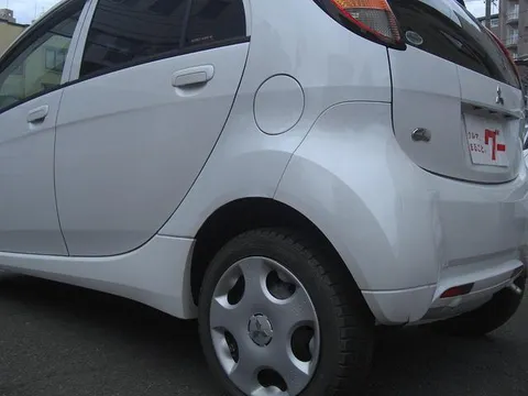 Mitsubishi I