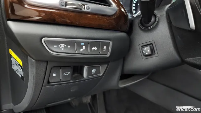Genesis G90 (EQ900)